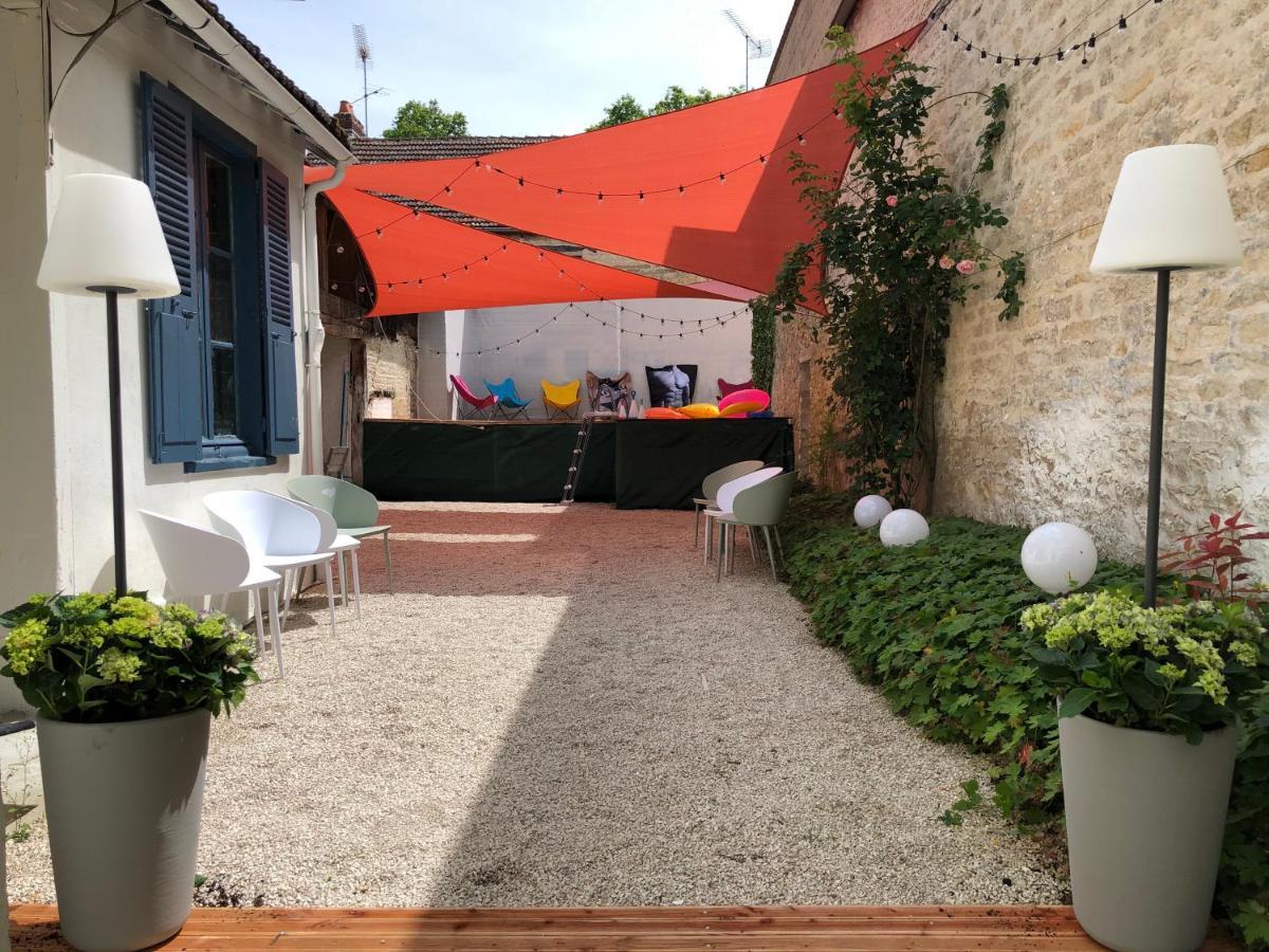 La Maison Des Amis Nuits Zewnętrze zdjęcie